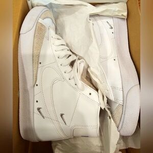 Nike Blazer Mid Size 7W